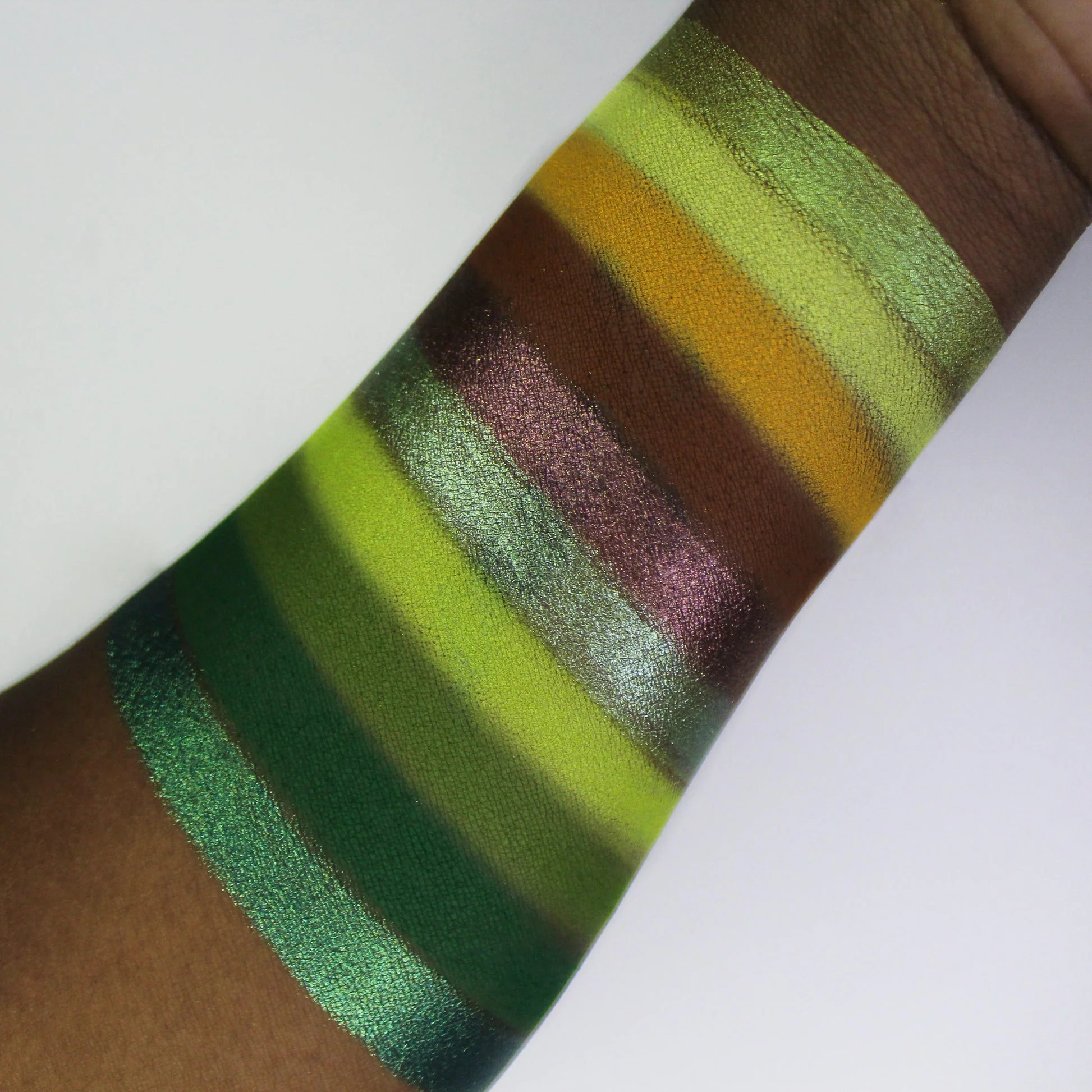 Blend Bunny Cosmetics x Robert Welsh Divination Eyeshadow Palette - Image 4