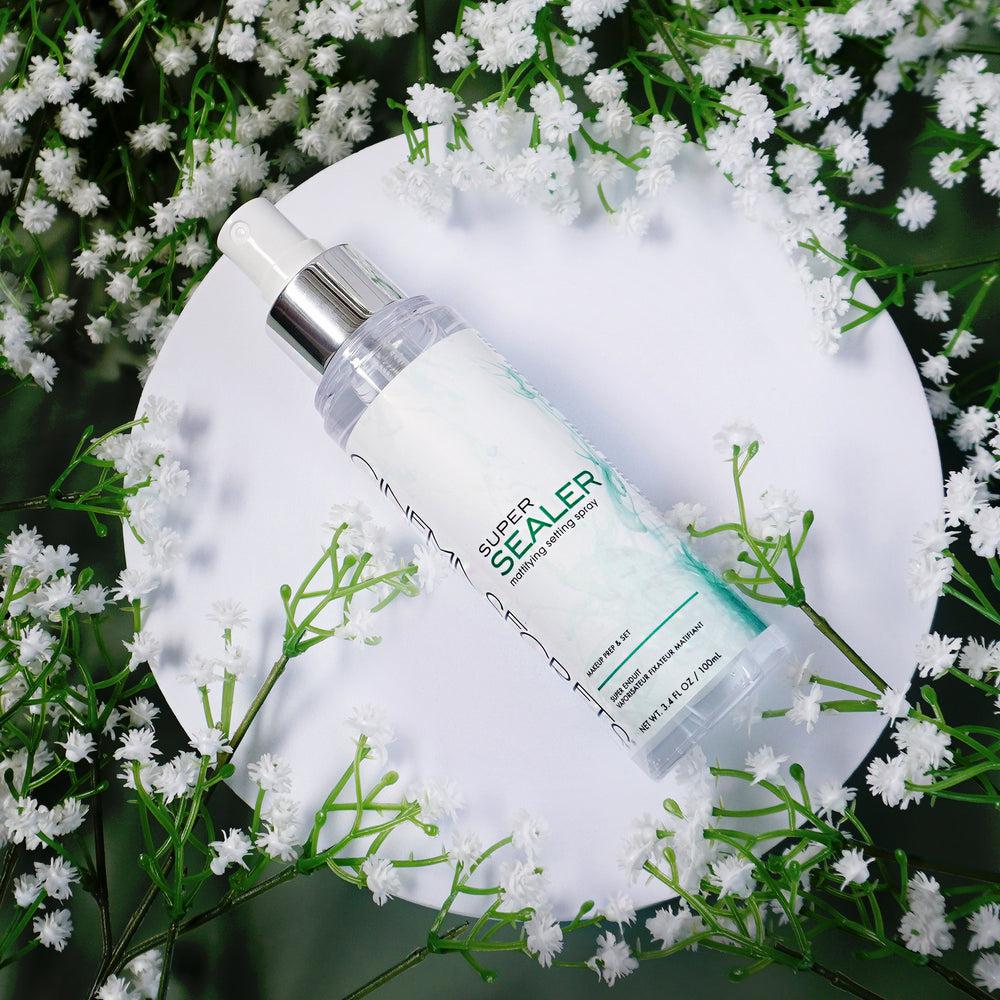 Cinema Secrets Super Sealer Mattifying Setting Spray - Image 3