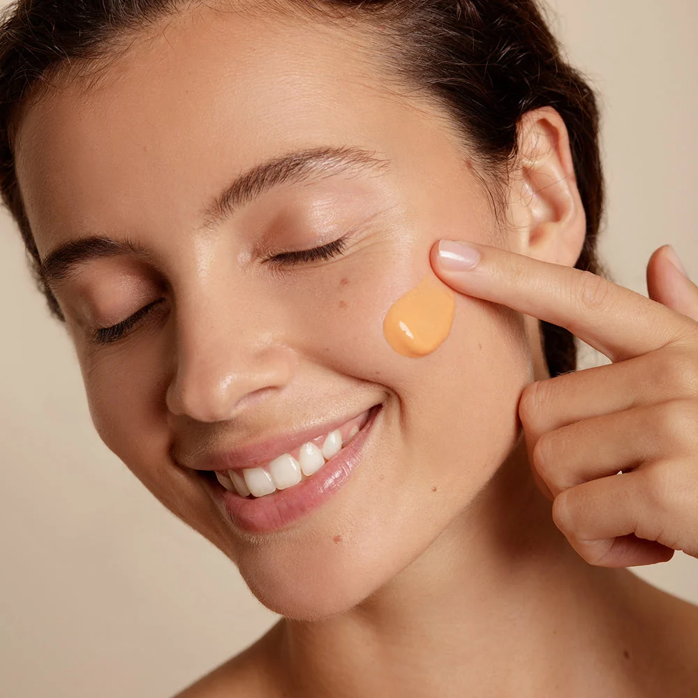 Embryolisse Radiant Complexion Cream Apricot Glow - Image 3