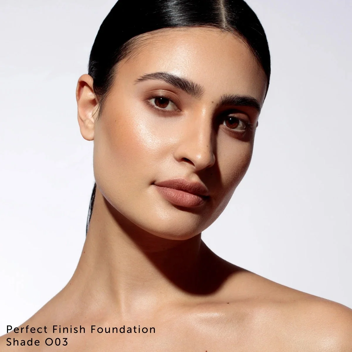 Esum Perfect Finish Complexion Book - Image 4
