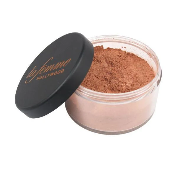 La Femme Velvet Touch Face Powder - Image 4