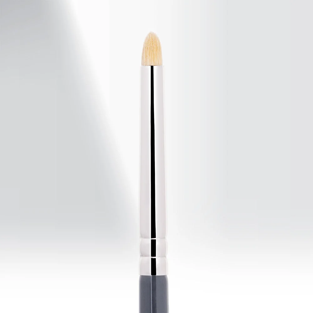 MYKITCO 252 My Smoky Smudge Brush - Image 2