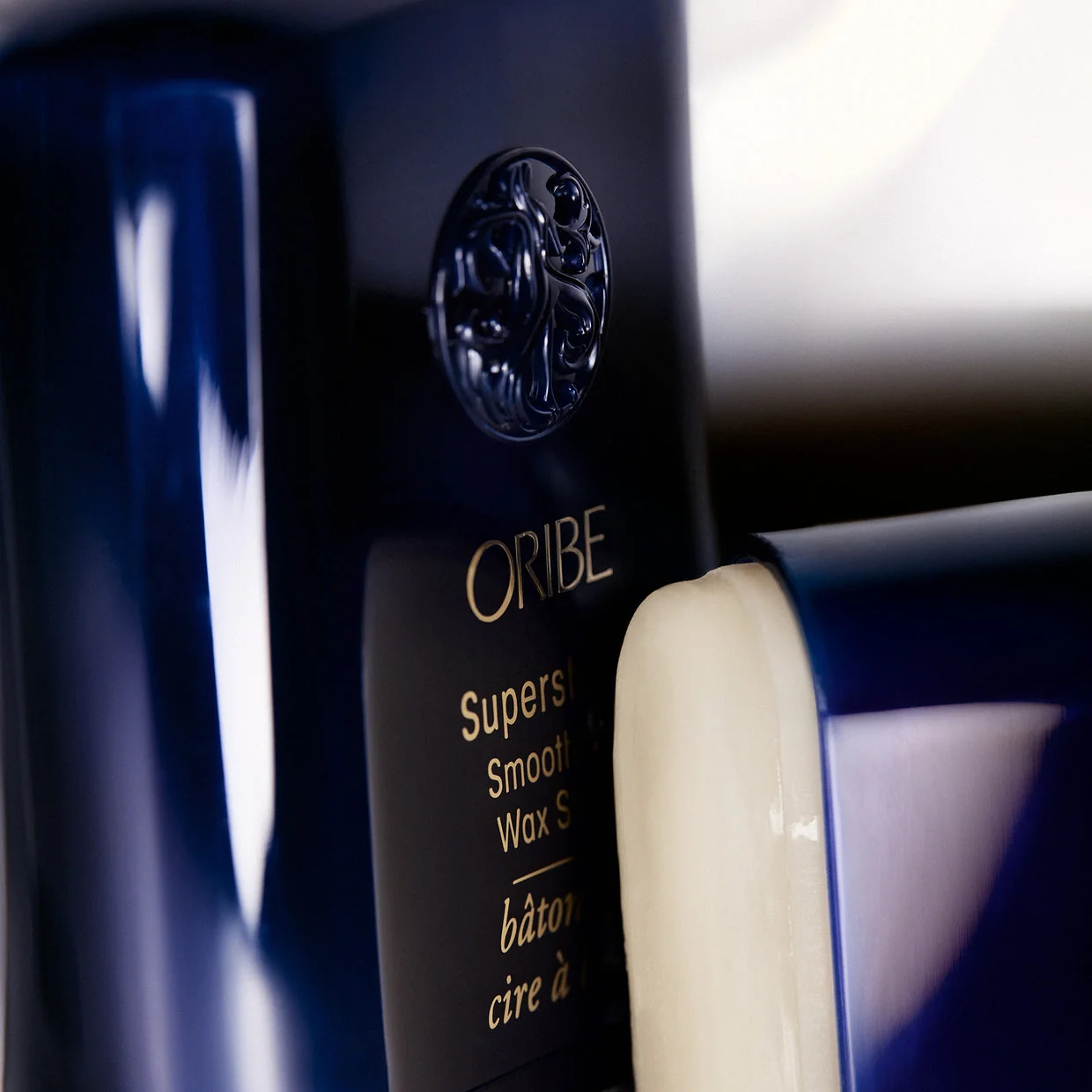Oribe Supershine Smoothing Wax Stick - Image 2