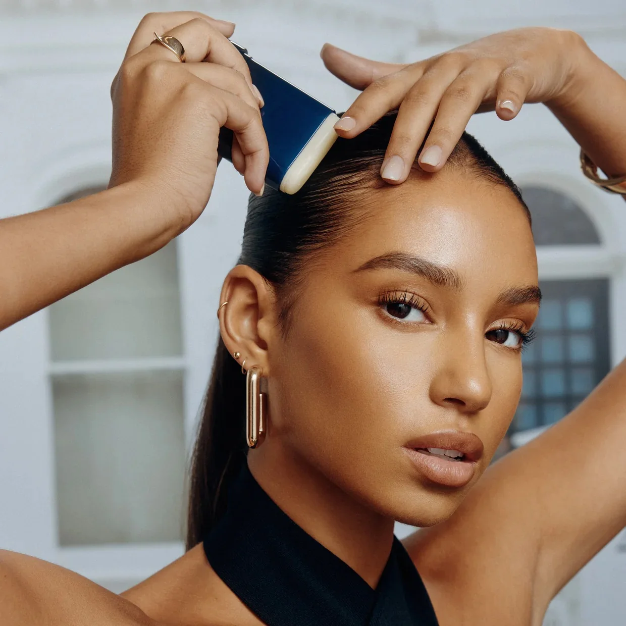 Oribe Supershine Smoothing Wax Stick - Image 6