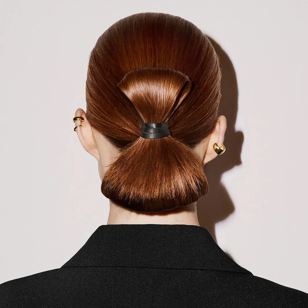 Oribe Supershine Smoothing Wax Stick - Image 7