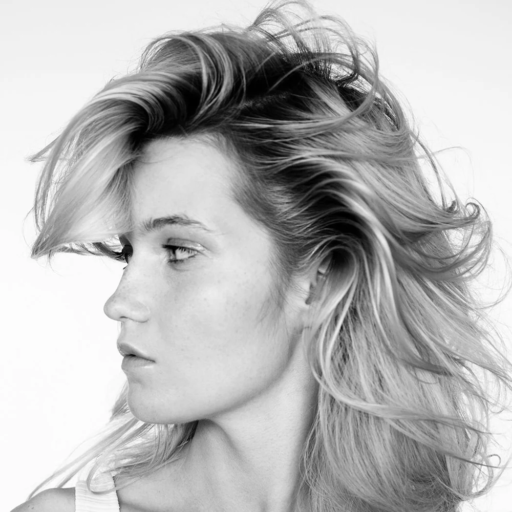 R+Co Dallas Thickening Spray - Image 3