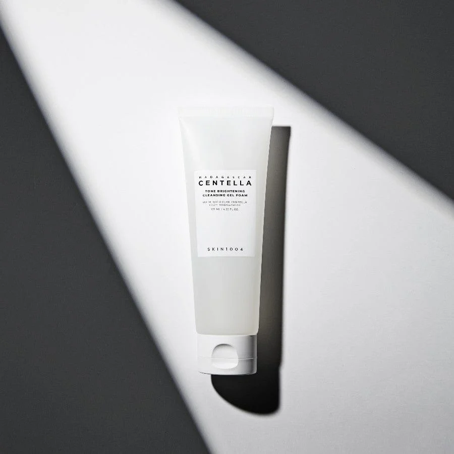 Skin1004 Madagascar Centella Tone Brightening Cleansing Gel Foam - Image 2